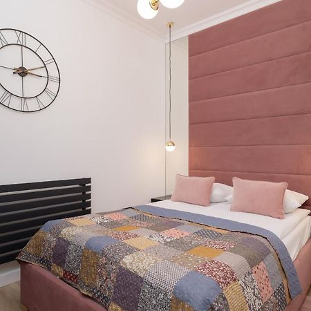 Beautiful & Stylish Apartaments Dietla With Air Conditioning By Noclegi Renters Krakow Exterior photo